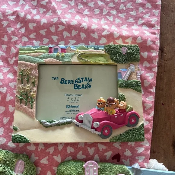 Berenstein Bears Picture Frames - Picture 3 of 4